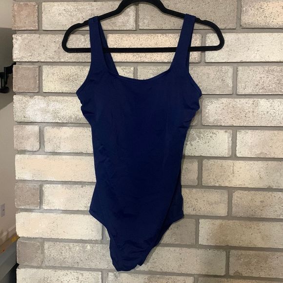 Lands End size 10 one piece swim - Picture 1 of 4